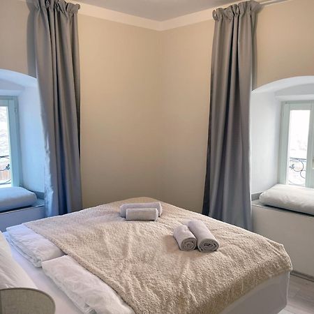 Fredys Apartments Стари Град Екстериор снимка