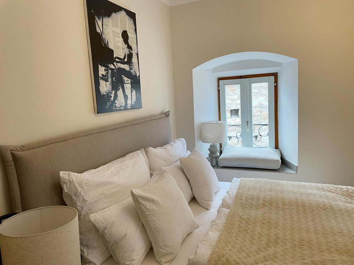 Fredys Apartments Стари Град Екстериор снимка